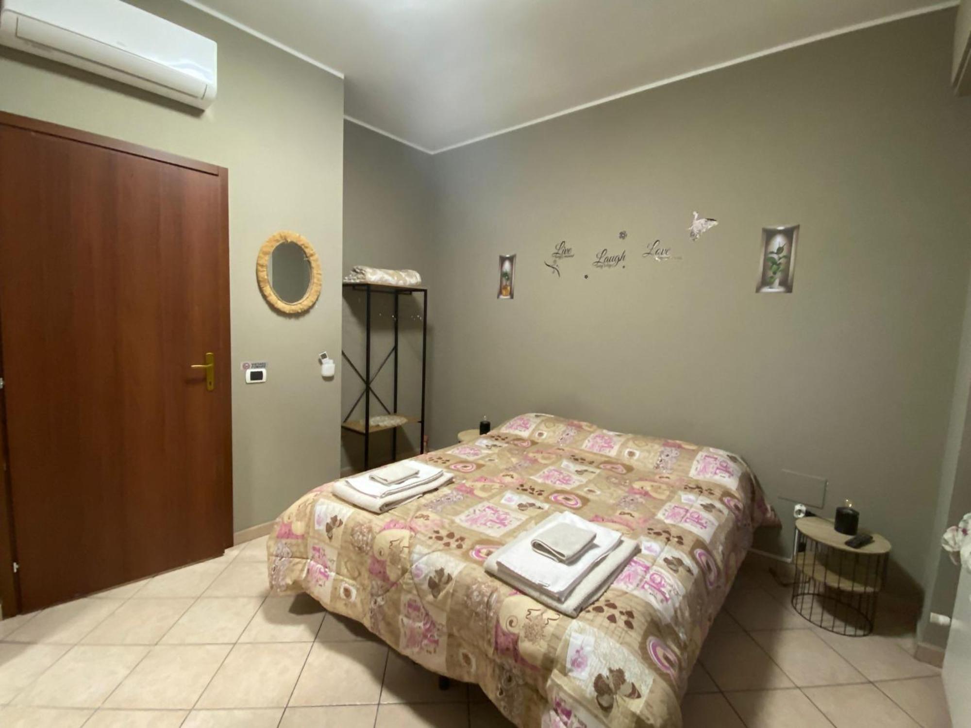 Casa Giulia Forum Assago M2 M1 Milano Centro Corsico Buitenkant foto